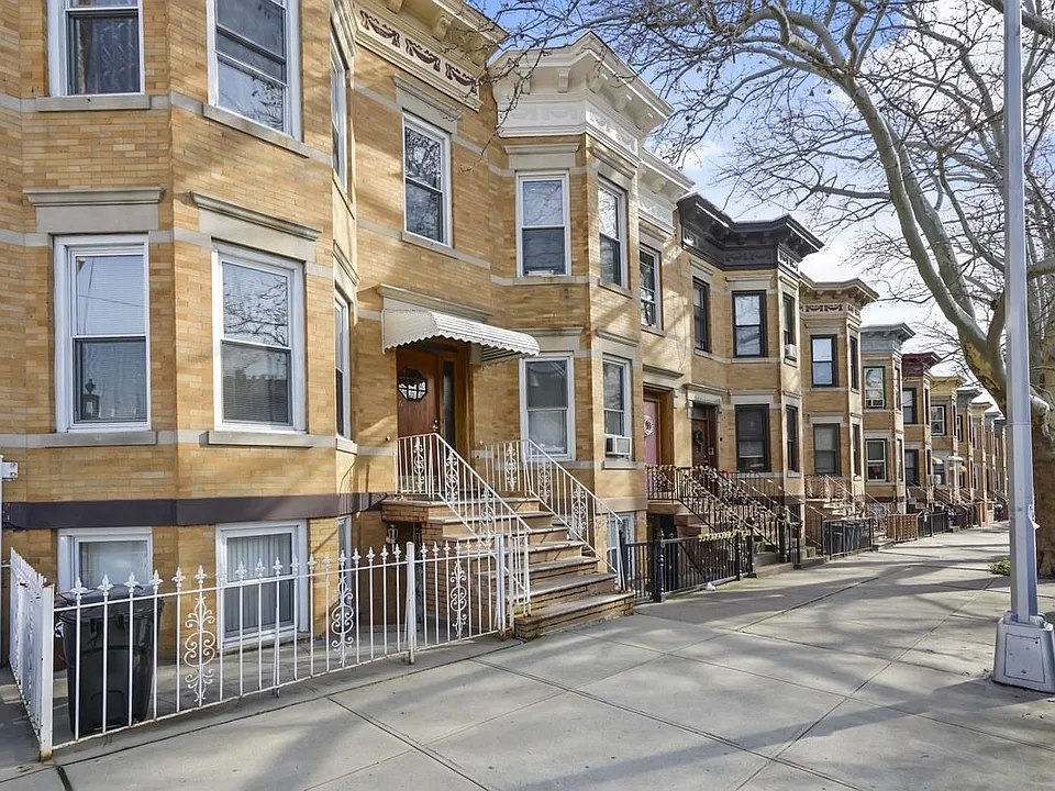 RIDGEWOOD